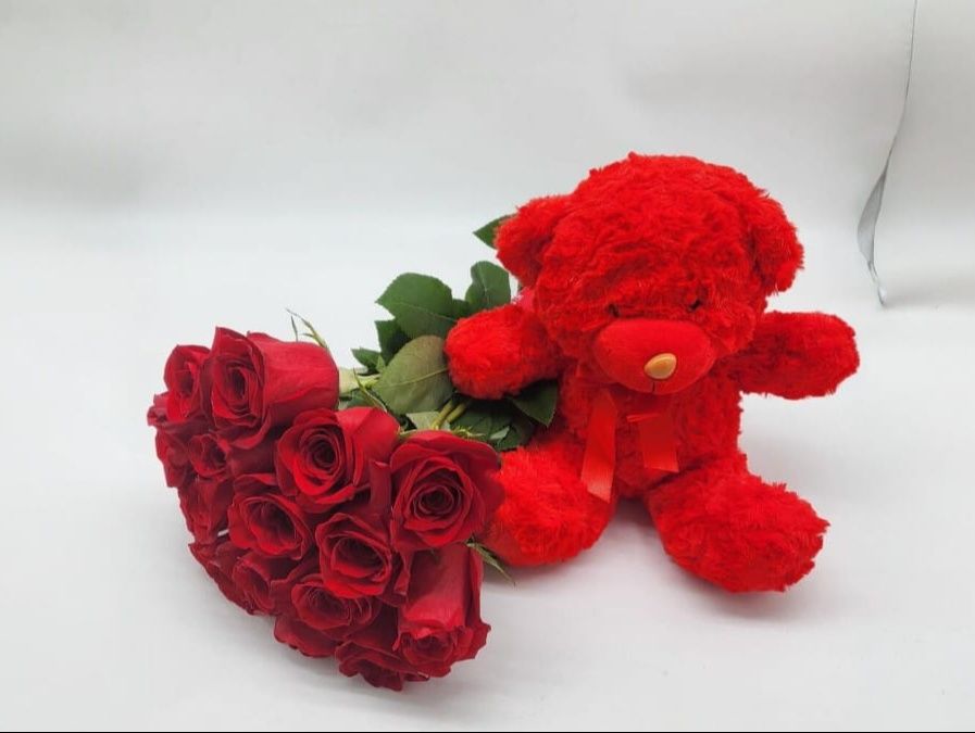 Bouquet of 15  Red Roses Teddy Bear
